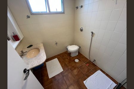 Apartamento para alugar com 144m², 3 quartos e 2 vagas Apartamento para alugar com 144m², 3 quartos e 2 vagasBanheiro