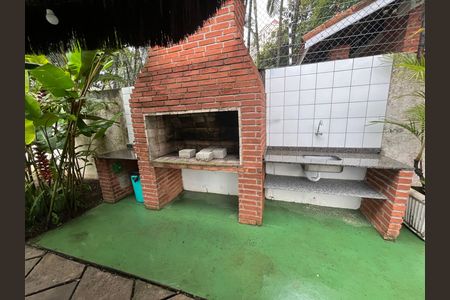 Apartamento para alugar com 144m², 3 quartos e 2 vagas Apartamento para alugar com 144m², 3 quartos e 2 vagasÁrea comum - Churrasqueira