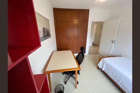 Apartamento para alugar com 144m², 3 quartos e 2 vagas Apartamento para alugar com 144m², 3 quartos e 2 vagasQuarto Solteiro