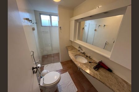 Apartamento para alugar com 144m², 3 quartos e 2 vagas Apartamento para alugar com 144m², 3 quartos e 2 vagasBanheiro Suite