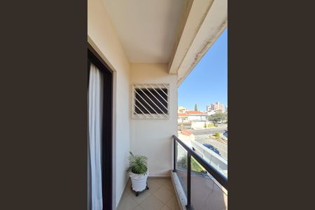 Casa à venda com 250m², 3 quartos e 4 vagas Casa à venda com 250m², 3 quartos e 4 vagasVaranda Suíte
