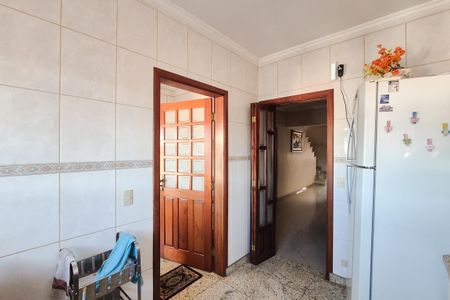 Casa à venda com 250m², 3 quartos e 4 vagas Casa à venda com 250m², 3 quartos e 4 vagasCozinha