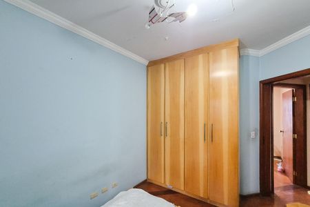 Casa à venda com 250m², 3 quartos e 4 vagas Casa à venda com 250m², 3 quartos e 4 vagasQuarto 1