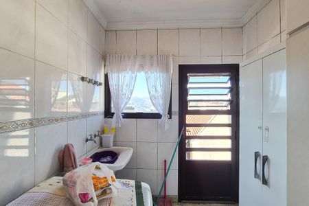 Casa à venda com 250m², 3 quartos e 4 vagas Casa à venda com 250m², 3 quartos e 4 vagasÁrea de Serviço