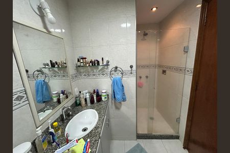 Apartamento à venda com 104m², 3 quartos e 1 vagaBanheiro da Suíte