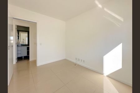 Apartamento para alugar com 68m², 2 quartos e 1 vagaQuarto