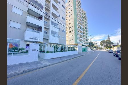 Apartamento para alugar com 68m², 2 quartos e 1 vagaVista da Rua