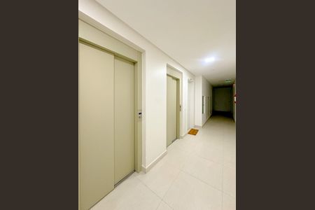 Apartamento para alugar com 68m², 2 quartos e 1 vagal social