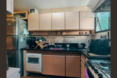 Apartamento à venda com 138m², 4 quartos e 2 vagas Apartamento à venda com 138m², 4 quartos e 2 vagasCozinha