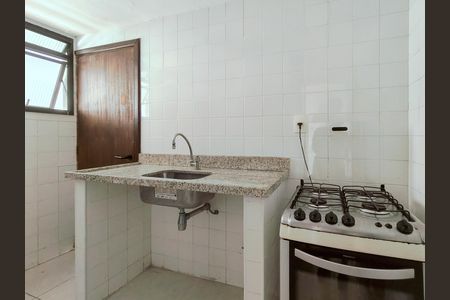 Apartamento à venda com 138m², 4 quartos e 2 vagas Apartamento à venda com 138m², 4 quartos e 2 vagasÁrea comum - Salão de festas