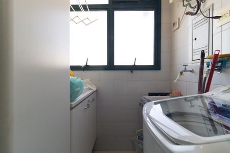 Apartamento à venda com 75m², 2 quartos e 2 vagasLavanderia