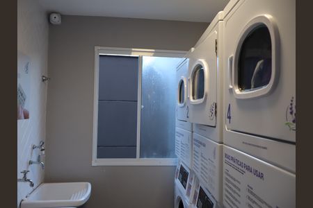 Apartamento para alugar com 25m², 2 quartos e sem vagaárea comum - lavanderia