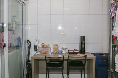 Apartamento à venda com 96m², 3 quartos e 2 vagas Apartamento à venda com 96m², 3 quartos e 2 vagasCozinha
