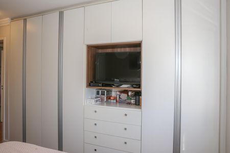 Apartamento à venda com 96m², 3 quartos e 2 vagas Apartamento à venda com 96m², 3 quartos e 2 vagasSuíte