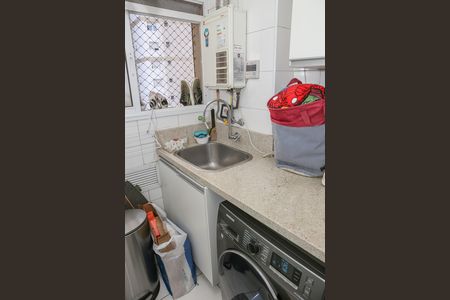Apartamento à venda com 96m², 3 quartos e 2 vagas Apartamento à venda com 96m², 3 quartos e 2 vagasÁrea de Serviço