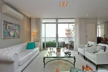 Apartamento à venda com 3 quartos, 210m² em Santa Cecilia, São Paulo