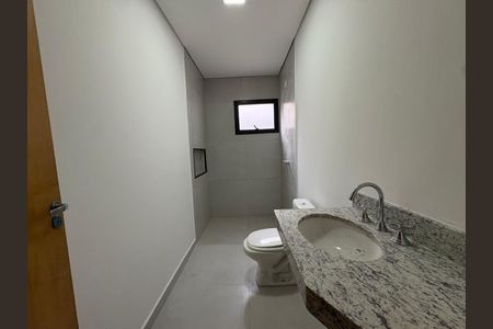 Casa à venda com 232m², 4 quartos e 6 vagas