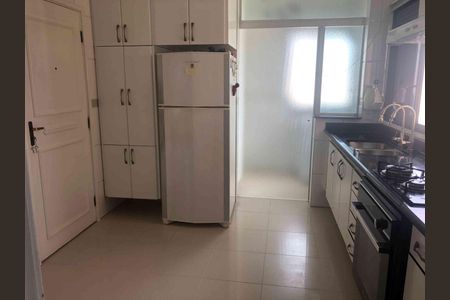 Apartamento à venda com 206m², 3 quartos e 6 vagas
