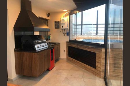 Apartamento à venda com 206m², 3 quartos e 6 vagas