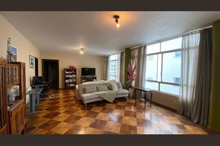 Apartamento à venda com 178m², 3 quartos e 1 vaga