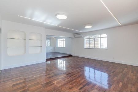 Apartamento para alugar com 4 quartos, 250m² em Jardim Paulista, São Paulo