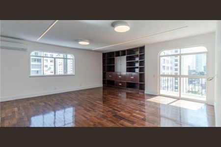 Apartamento para alugar com 4 quartos, 250m² em Jardim Paulista, São Paulo