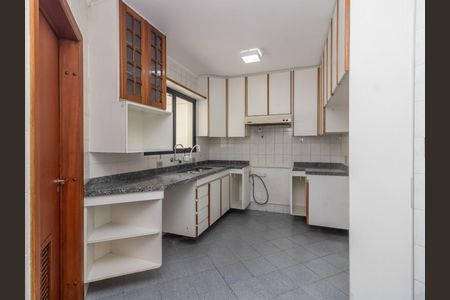 Apartamento para alugar com 3 quartos, 122m² em Brooklin, São Paulo