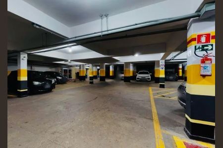 Apartamento para alugar com 106m², 2 quartos e 1 vaga
