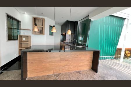 Apartamento para alugar com 420m², 4 quartos e 5 vagas