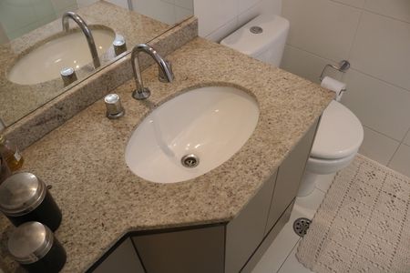 Apartamento à venda com 134m², 3 quartos e 2 vagasBanheiro 1
