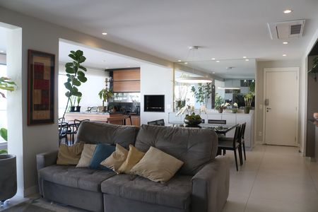 Apartamento à venda com 134m², 3 quartos e 2 vagasSala