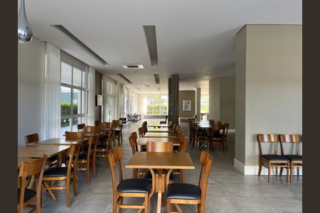 Apartamento à venda com 134m², 3 quartos e 2 vagas Apartamento à venda com 134m², 3 quartos e 2 vagasÁrea comum - Salão de festas