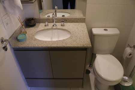 Apartamento à venda com 134m², 3 quartos e 2 vagasBanheiro 3
