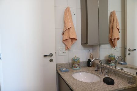 Apartamento à venda com 134m², 3 quartos e 2 vagasBanheiro 2