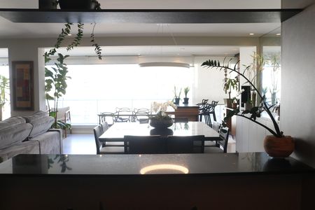 Apartamento à venda com 134m², 3 quartos e 2 vagasCozinha