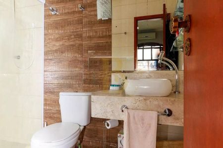 Casa à venda com 160m², 4 quartos e 2 vagas