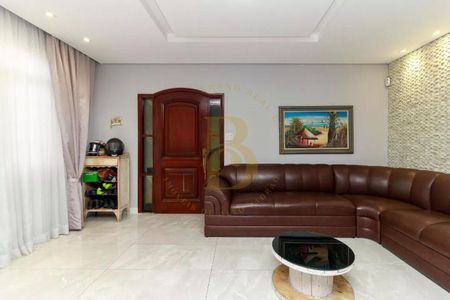 Casa à venda com 160m², 4 quartos e 2 vagas