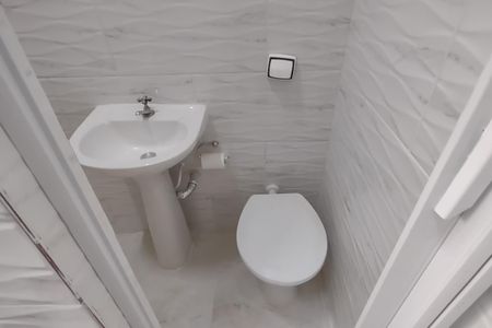 Banheiro de casa para alugar com 1 quarto, 10m² em Fundação, São Caetano do Sul