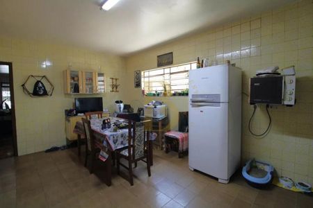 Casa à venda com 3 quartos, 121m² em Campo Grande, São Paulo