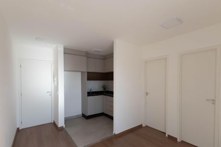Studio para alugar com 33m², 1 quarto e sem vaga Studio para alugar com 33m², 1 quarto e sem vagaSala / Cozinha