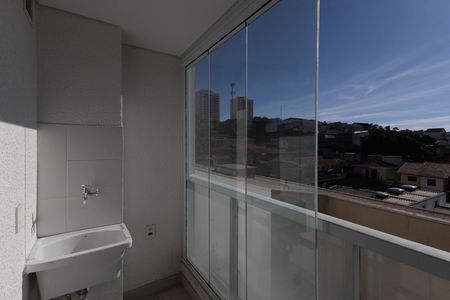 Studio para alugar com 33m², 1 quarto e sem vaga Studio para alugar com 33m², 1 quarto e sem vagaVaranda / Tanque