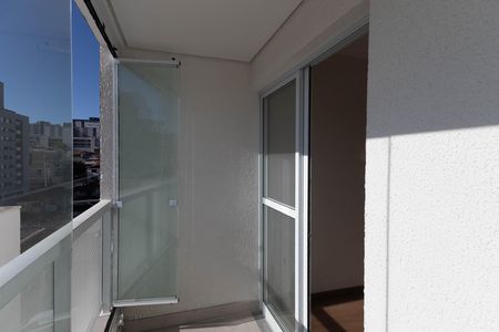 Studio para alugar com 33m², 1 quarto e sem vaga Studio para alugar com 33m², 1 quarto e sem vagaVaranda / Tanque