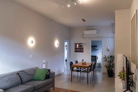 Apartamento à venda com 90m², 3 quartos e 1 vaga Apartamento à venda com 90m², 3 quartos e 1 vagaSala