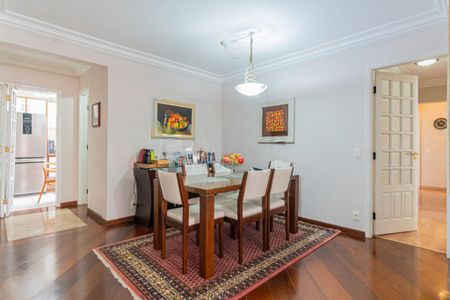Apartamento à venda com 124m², 4 quartos e 2 vagas