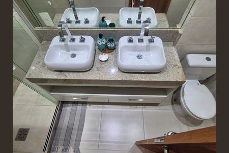 Apartamento à venda com 81m², 2 quartos e 1 vaga
