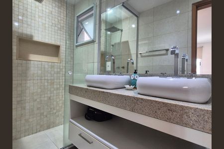 Apartamento à venda com 81m², 2 quartos e 1 vaga
