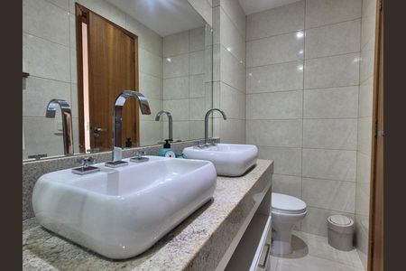 Apartamento à venda com 81m², 2 quartos e 1 vaga