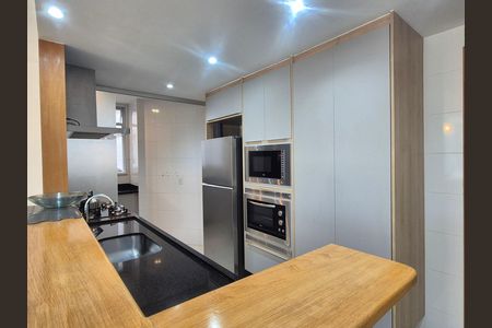 Apartamento à venda com 81m², 2 quartos e 1 vaga