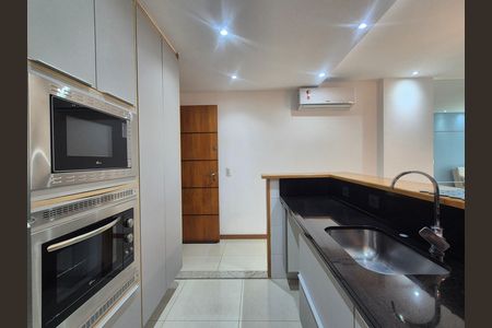 Apartamento à venda com 81m², 2 quartos e 1 vaga