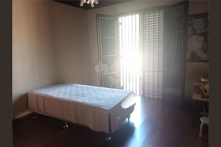 Casa à venda com 4 quartos, 250m² em Vila Sonia, São Paulo